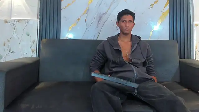 Snapshot of Yoel_Blessed chatting on June 2026 08:54:01 PM Yoel Blessed online show from June 2026 08:54:01 PM