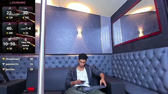 Snapshot of Yoel_Blessed chatting on July 2026 11:35:01 AM Yoel Blessed online show from July 2026 11:35:01 AM