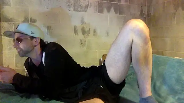 thierrybae online show from June 2026 10:41:02 PM