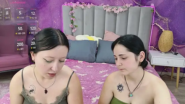 Snapshot of RuthHalll chatting on July 2026 10:00:01 AM RuthHalll online show from July 2026 10:00:01 AM