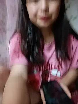 Snapshot of Linna-bae chatting on June 2026 03:55:02 AM Linna-bae online show from June 2026 03:55:02 AM