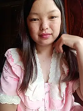 Snapshot of Linna-bae chatting on July 2026 01:01:01 AM Linna-bae online show from July 2026 01:01:01 AM