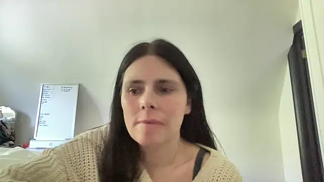 Snapshot of JadeLucy chatting on June 2026 09:55:02 AM JadeLucy online show from June 2026 09:55:02 AM
