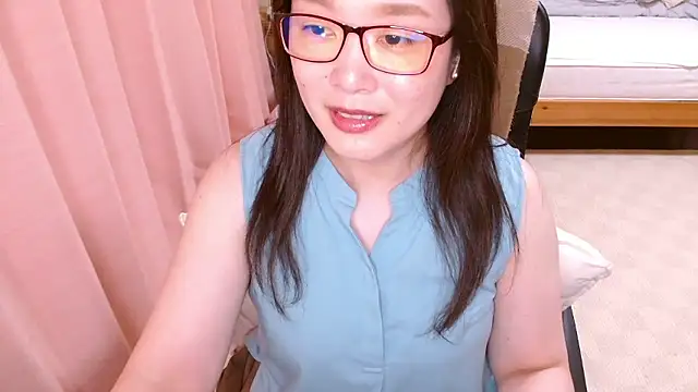 LENA-xo online show from June 2026 06:38:02 AM