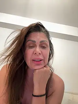 Evelyn Anya online show from June 2026 09:26:01 PM