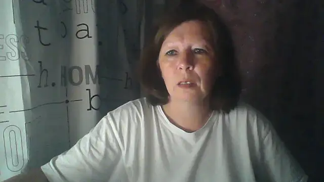 Snapshot of Schastlivaya43 chatting on June 2026 06:43:02 PM Schastlivaya43 online show from June 2026 06:43:02 PM