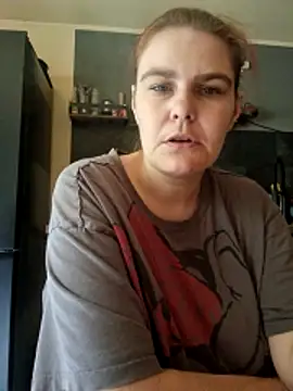 GoldenWifee online show from June 2026 05:07:01 AM