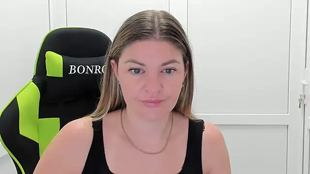 MiaSummerr  online show from July 2026 06:27:01 AM