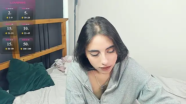 LunarLori online show from July 2026 09:03:01 AM