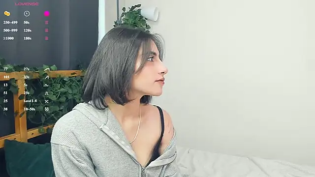 LunarLori online show from July 2026 10:21:02 AM