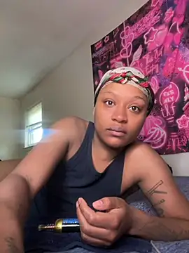 Prettywettkittycc online show from June 2026 12:37:01 PM