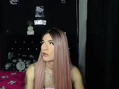 Snapshot of madame_kitty chatting on July 2026 09:08:01 PM madame kitty online show from July 2026 09:08:01 PM