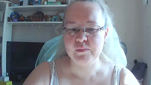 Snapshot of Viola27 chatting on July 2026 02:15:02 AM Viola27 online show from July 2026 02:15:02 AM