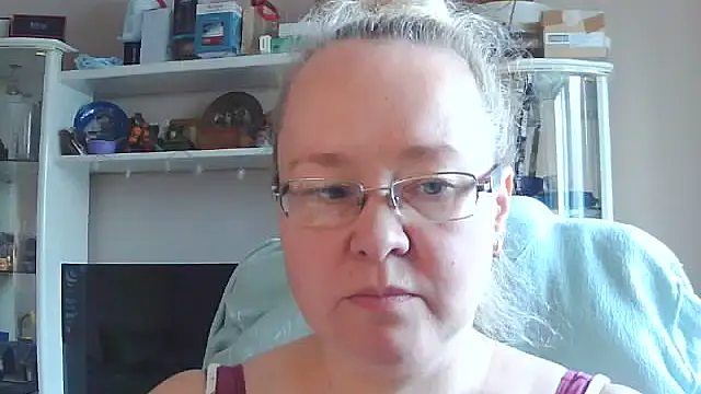 Snapshot of Viola27 chatting on July 2026 04:51:01 AM Viola27 online show from July 2026 04:51:01 AM