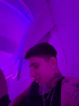 Demon6XL online show from June 2026 11:18:02 PM