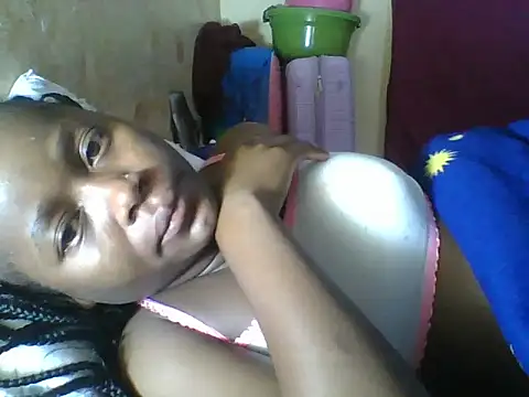 Snapshot of Rehemaj5 chatting on June 2026 01:52:02 AM Rehemaj5 online show from June 2026 01:52:02 AM
