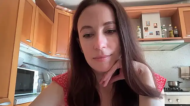 Flamingo Queen online show from June 2026 05:05:01 AM