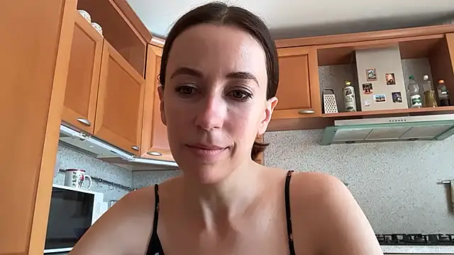 Flamingo Queen online show from July 2026 06:04:02 AM