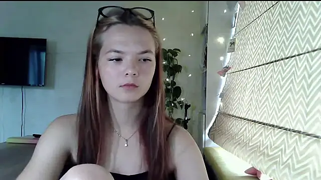 AvrilGillig online show from July 2026 09:23:02 AM