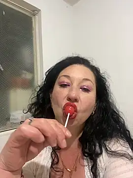TheEmpress89 online show from June 2026 03:31:02 AM