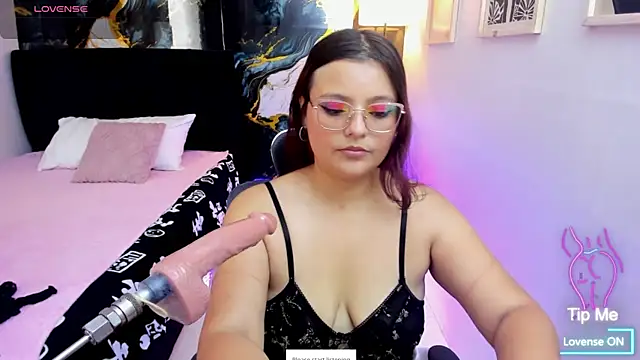 Miss Kloee online show from July 2026 02:35:02 PM