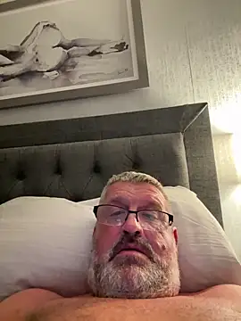 Stueeeey31 online show from June 2026 12:24:01 AM
