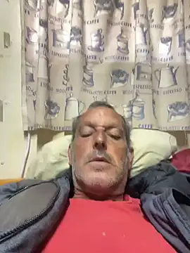 GeldenKuy online show from June 2026 02:18:02 PM