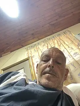 GeldenKuy online show from July 2026 11:35:01 AM