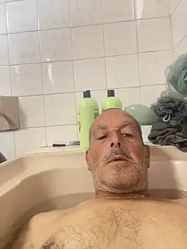 GeldenKuy online show from July 2026 01:29:02 PM