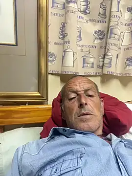 GeldenKuy online show from July 2026 08:30:02 PM