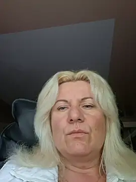 VikaRaine555 online show from June 2026 02:05:02 PM