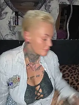 InkedMissLaBaehm online show from June 2026 10:43:02 PM