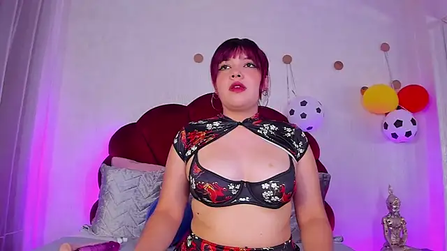 AliceLee18 online show from June 2026 12:55:02 PM