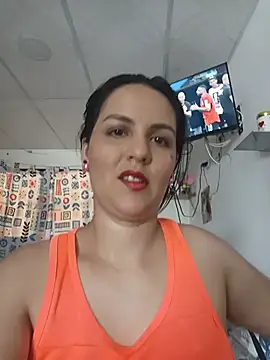 Zafiraluxx online show from July 2026 04:22:02 PM