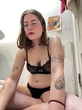 mclacy online show from July 2026 11:31:02 AM