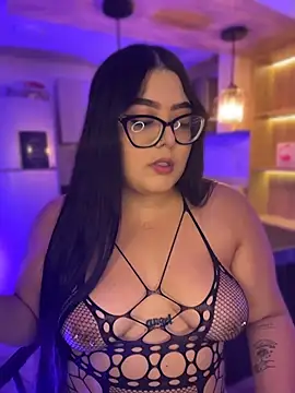 Snapshot of Lau__Garcia chatting on July 2026 04:17:02 AM Lau Garcia online show from July 2026 04:17:02 AM
