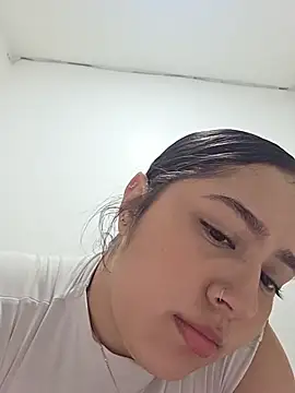aisha duque  online show from July 2026 10:36:01 PM