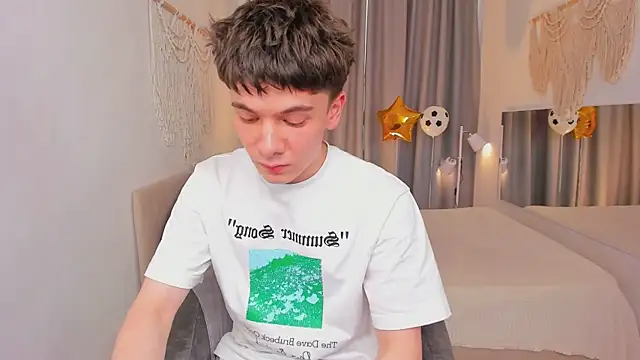 Ethan Crowe online show from July 2026 03:38:02 PM