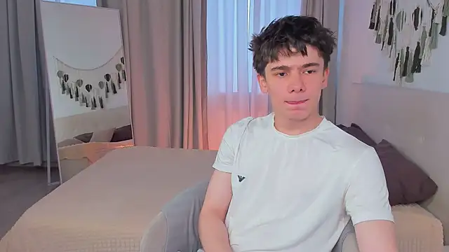 Ethan Crowe online show from July 2026 03:58:01 PM