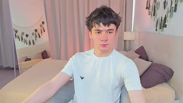 Ethan Crowe online show from August 2026 09:30:01 AM