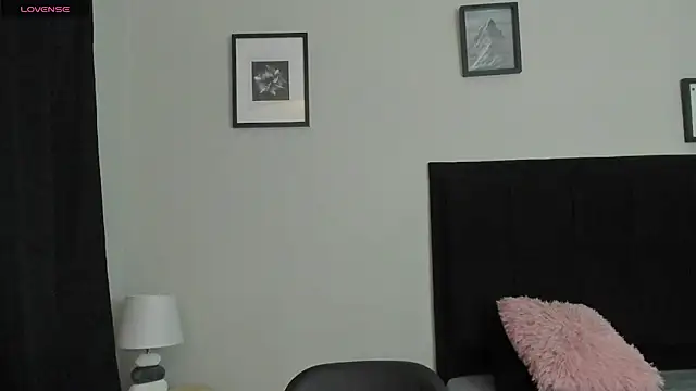 Sara B online show from June 2026 05:52:01 PM