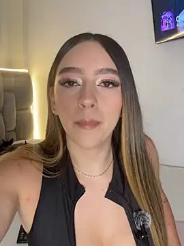 Bellarose x1 online show from June 2026 03:31:02 AM