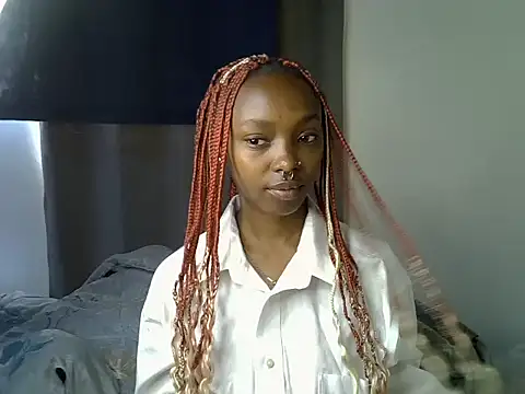 Petiteliz online show from June 2026 08:06:02 AM