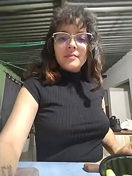 Melissa Girat online show from June 2026 11:43:01 PM