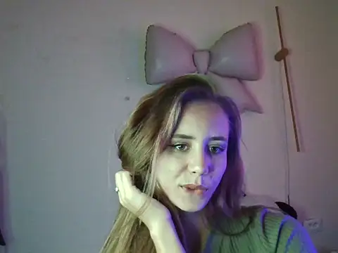 Snapshot of MyLittle_Flame_ chatting on July 2026 11:23:01 AM MyLittle Flame online show from July 2026 11:23:01 AM