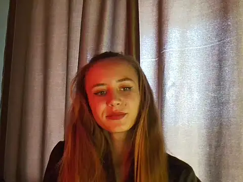 Snapshot of MyLittle_Flame_ chatting on July 2026 12:33:01 PM MyLittle Flame online show from July 2026 12:33:01 PM