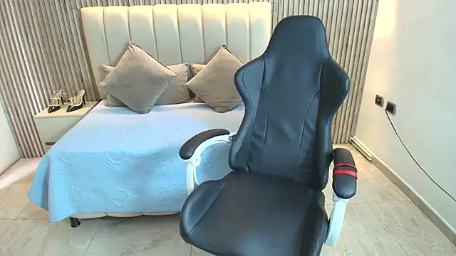 Maissa nakier online show from July 2026 02:05:02 PM