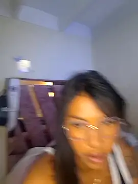 sophiagomezx online show from July 2026 06:32:02 PM