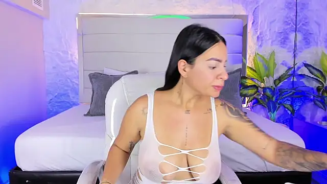 LissaBrown  online show from June 2026 07:29:01 PM