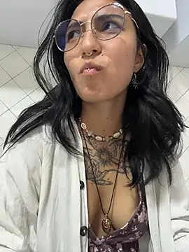 Velvet Mysstic online show from June 2026 08:02:01 PM
